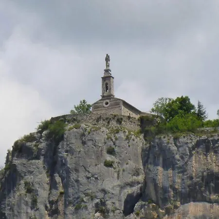Alojamento de Acomodação e Pequeno-almoço Maison Castellane Chambre D'Hotes *