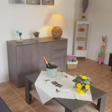 Alojamento de Acomodação e Pequeno-almoço Maison Castellane Chambre D'Hotes *